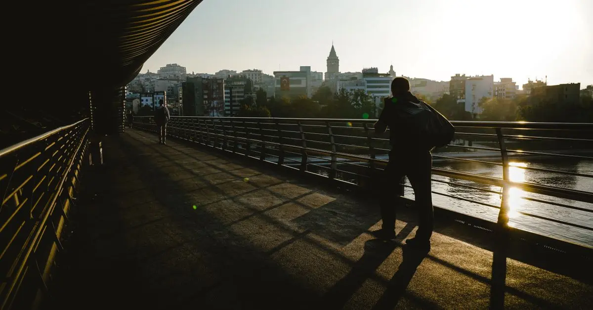 Viajar solo: ¿ventajas o desventajas?